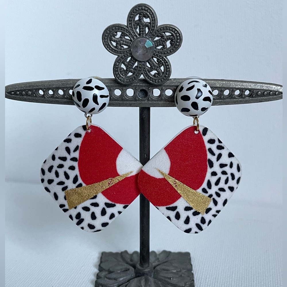 Fashion earrings